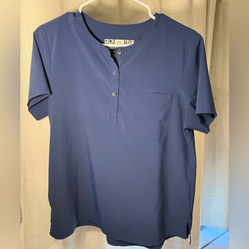 Women’s WonderWink Renew scrub top.